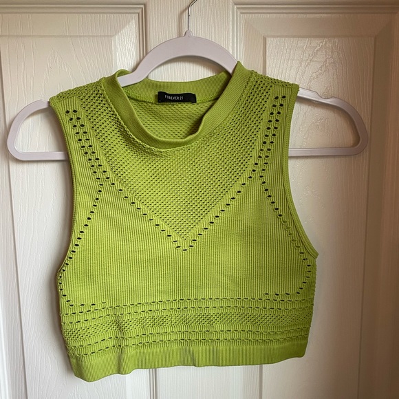 Seamless Green Going Out Top - Picture 1 of 2